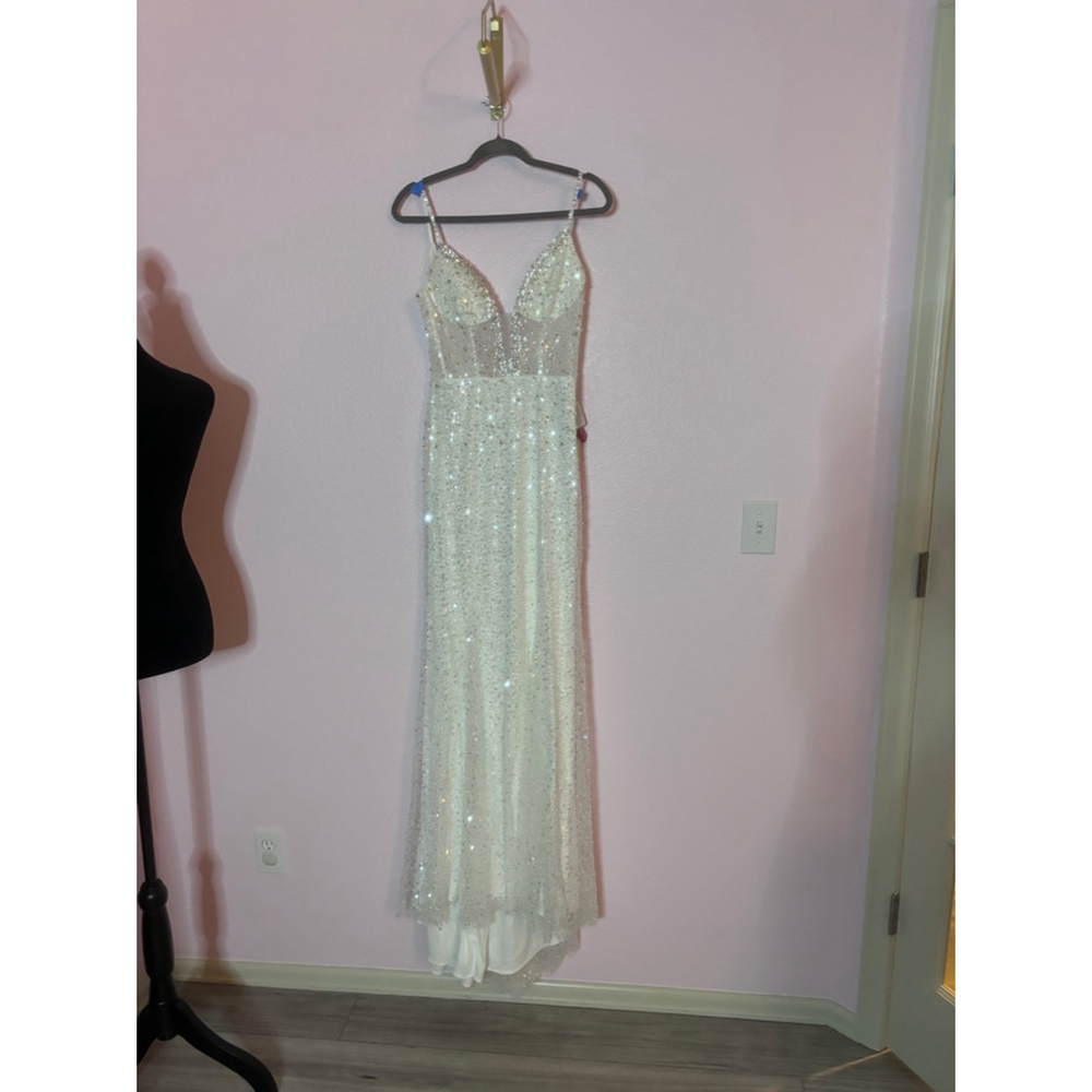 Mac Duggal White Sequin Gown - Picture 4 of 11